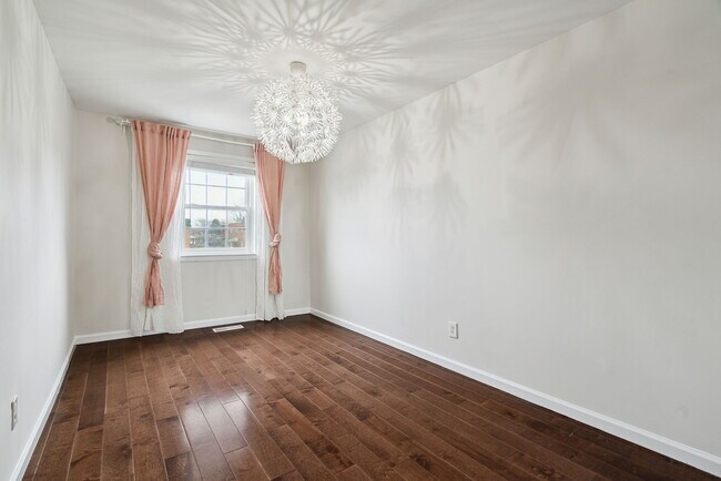 Bedroom 1 - 100 Rennard Ter