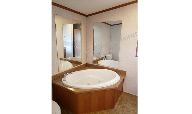 Building Photo - 9805 RUDIO