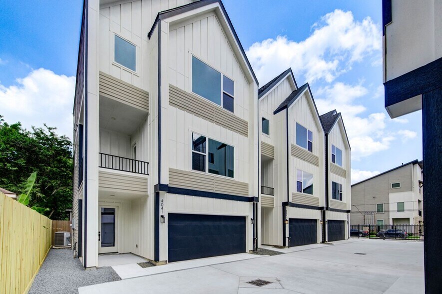 Building Photo - 4037 Buck St