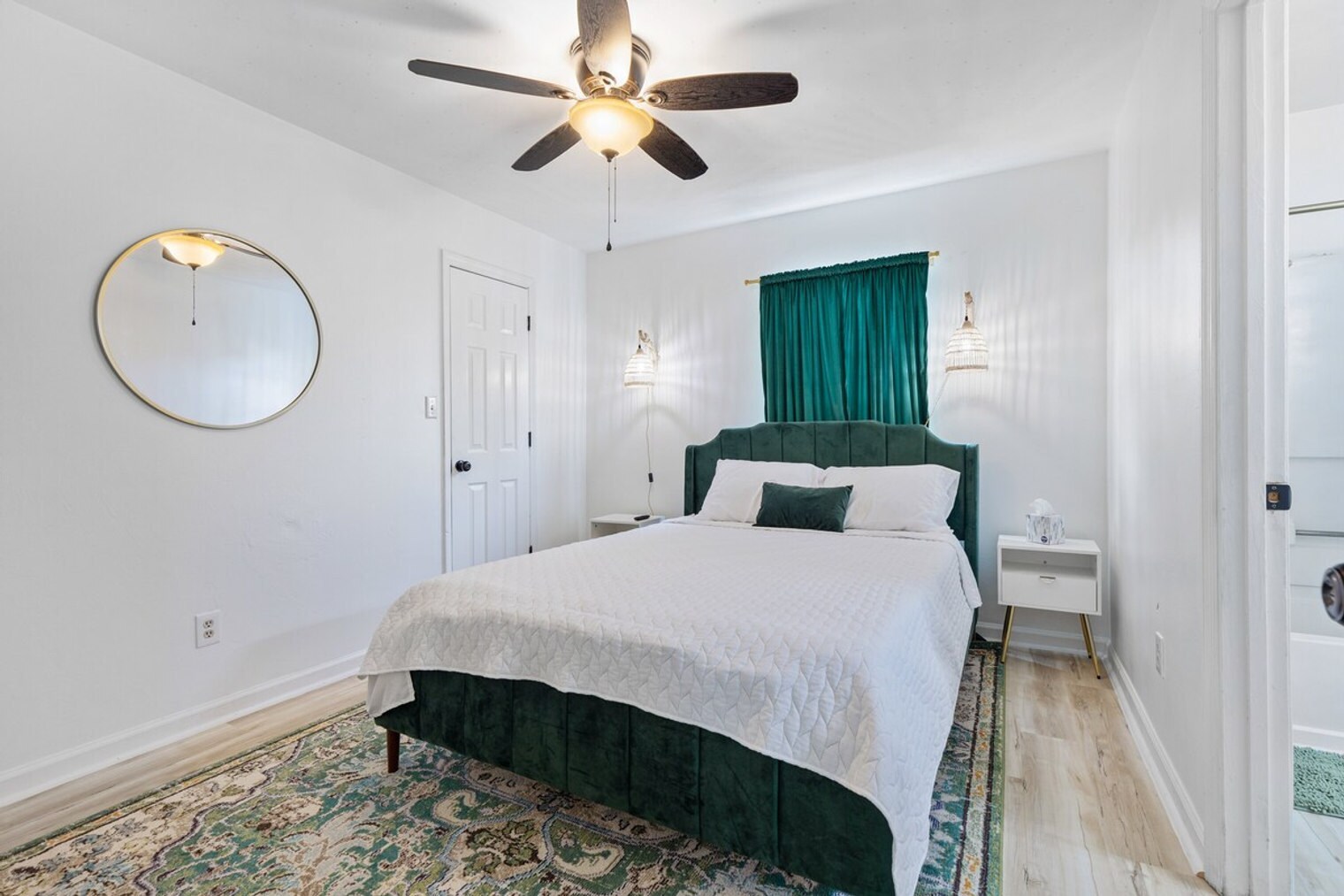 Building Photo - 1335 Nylic St