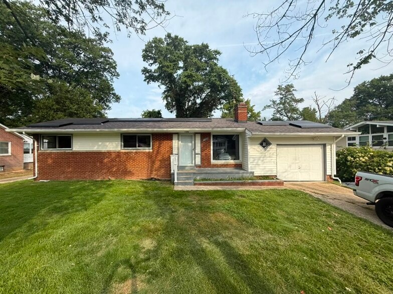 Building Photo - 8111 Fort Foote Rd