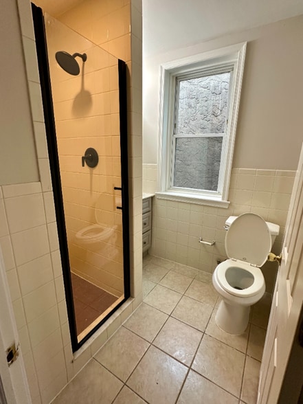 Building Photo - 2938 Belgrade St