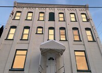 Building Photo - 123 Park Ave