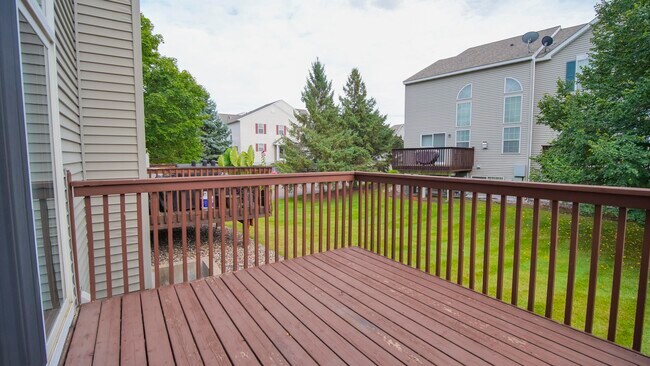 Building Photo - 15250 Florist Cir