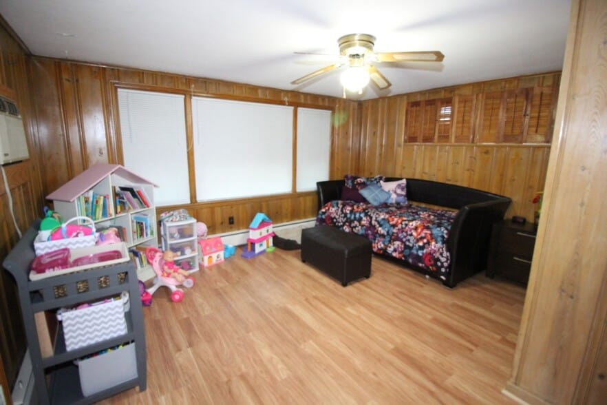 Building Photo - 10944 S Artesian Ave
