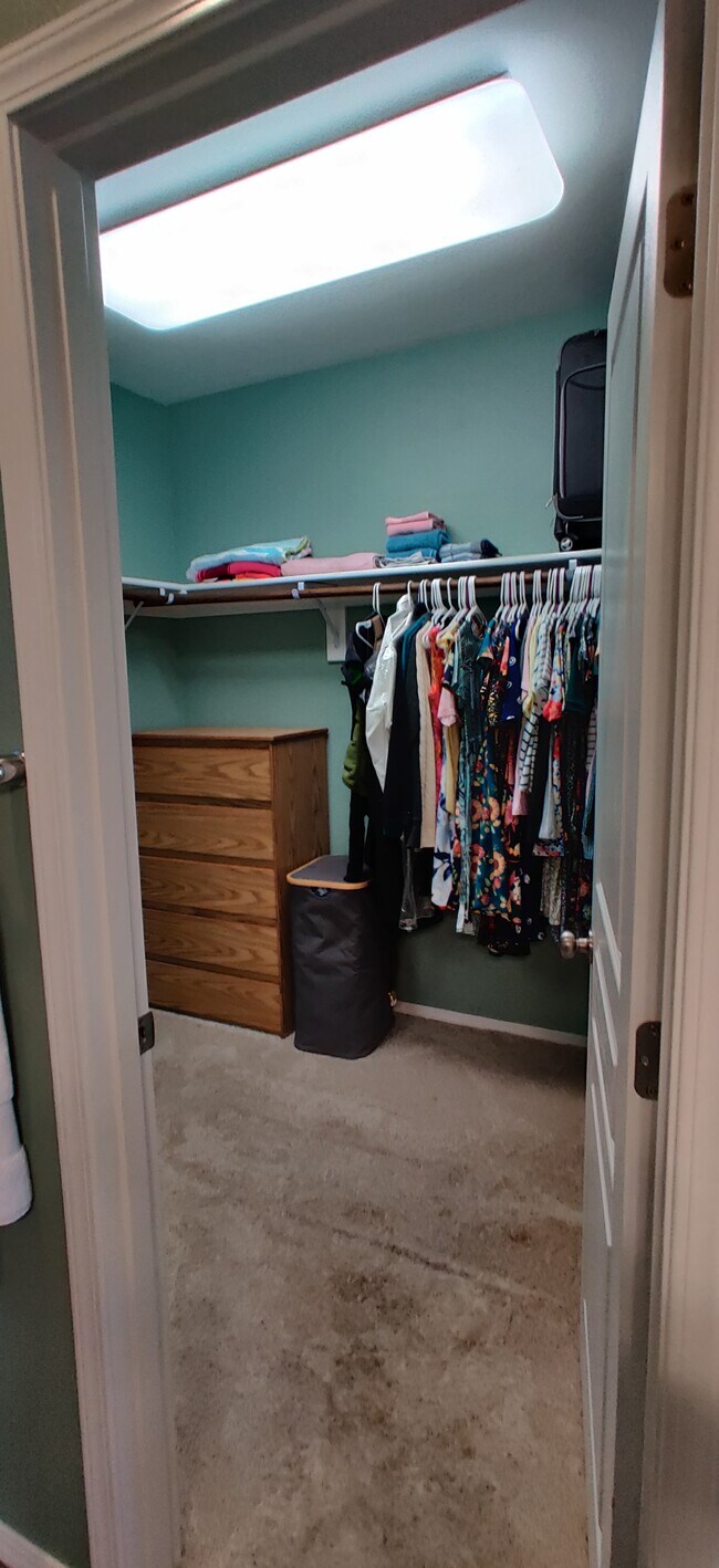 Building Photo - 2539 Jordan St