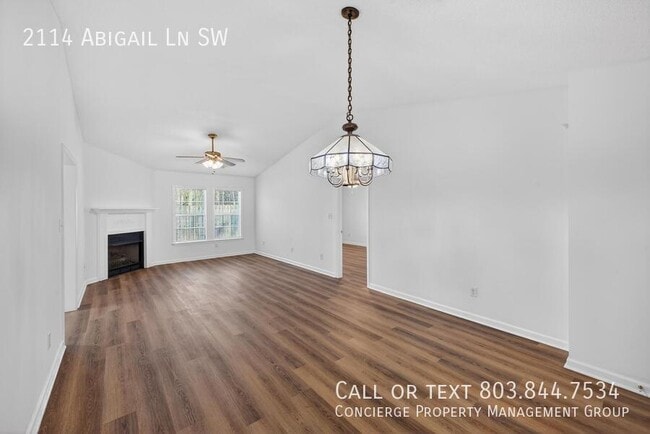 Building Photo - 2114 Abigail Ln SW