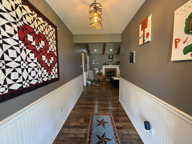 Building Photo - 10675 Baxter-Durrence Rd