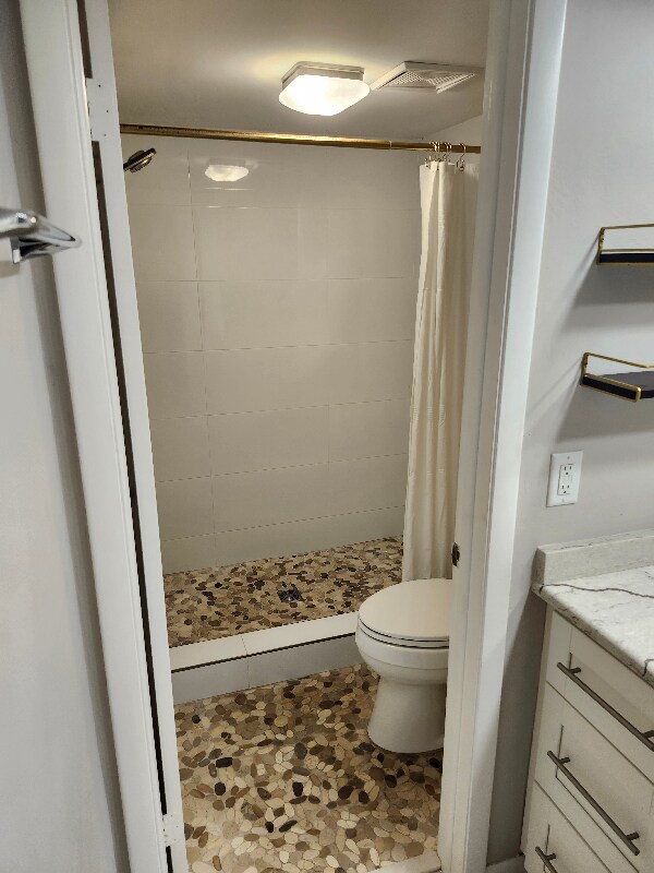 Building Photo - 3645 Boca Ciega Dr