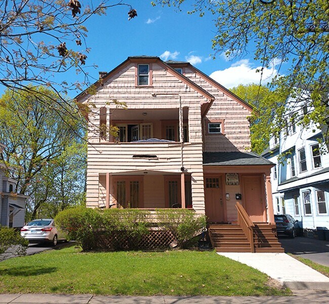 Building Photo - 1213 Madison St