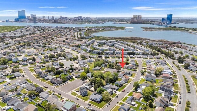 Building Photo - 10 Explorer Rd