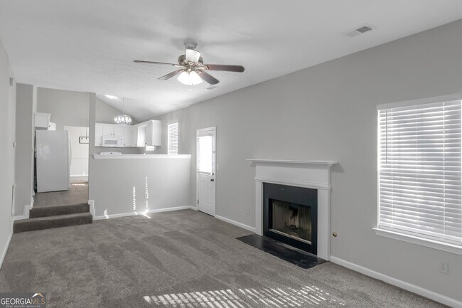 Building Photo - 481 Harvick Cir