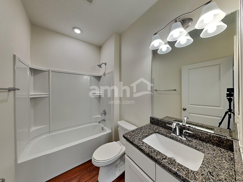 Building Photo - 34 Tristan Ct