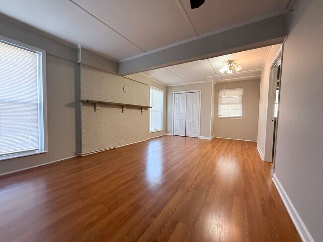 Building Photo - Spacious 3 Bedroom Home with Limited-Time $500 Move-In Special