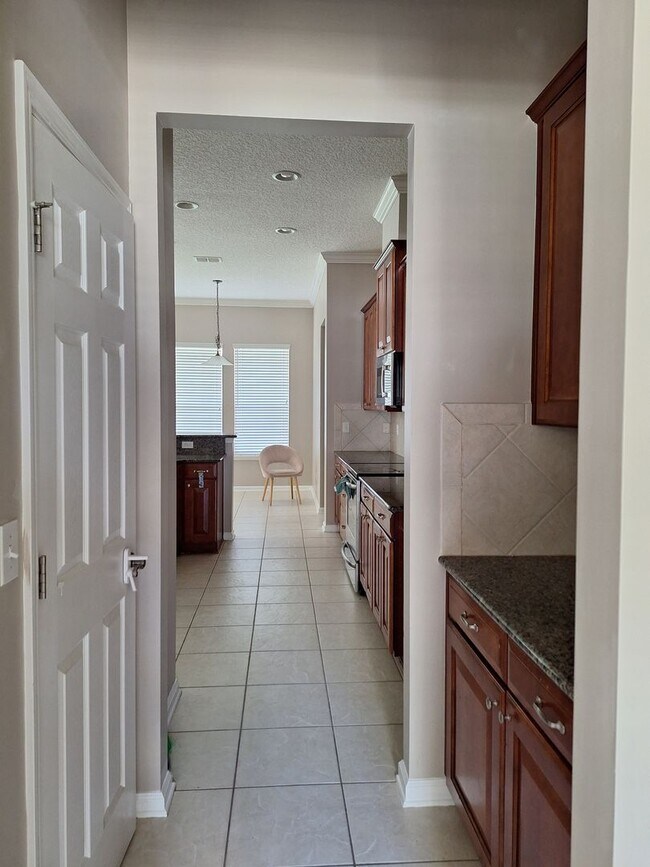 Building Photo - Single Family home in Mandarin