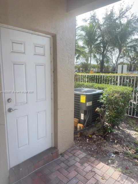 Building Photo - 677 NW 42nd Ave