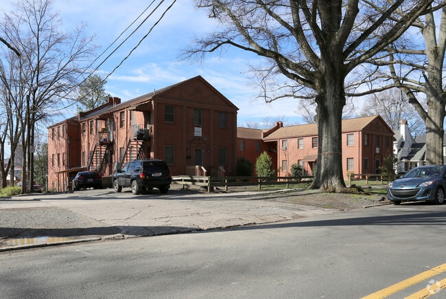 Primary Photo - Daylight Apartments