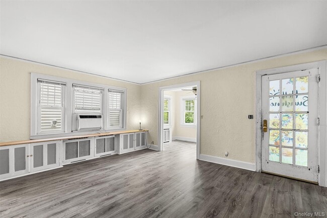 Building Photo - 508 River Ave