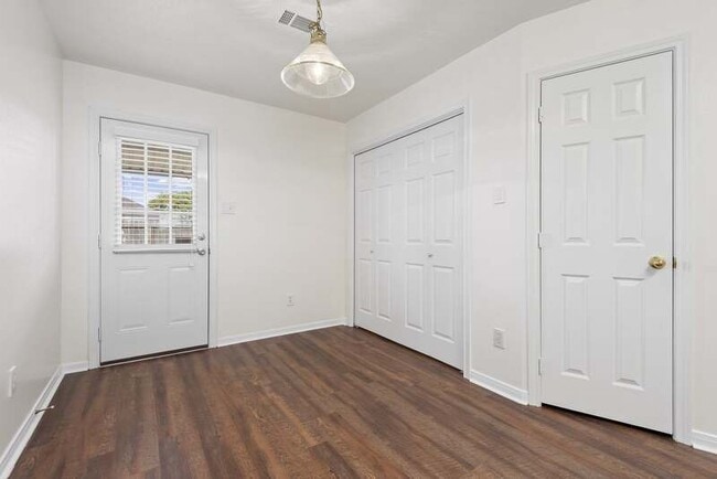 Building Photo - 5082 Akumal Calle