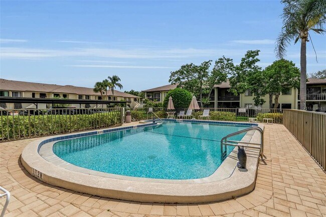 Building Photo - 4644 Longwater Chase