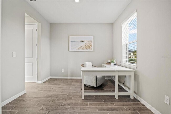 Building Photo - 9312 Tequila Sunrise Dr