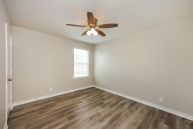 Building Photo - 12023 Fire Opal