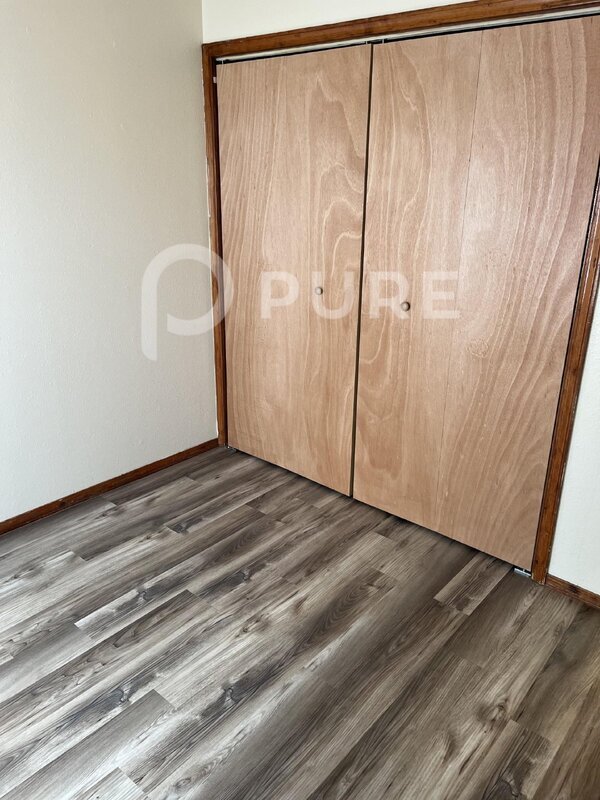 Building Photo - 318 La Veta Dr