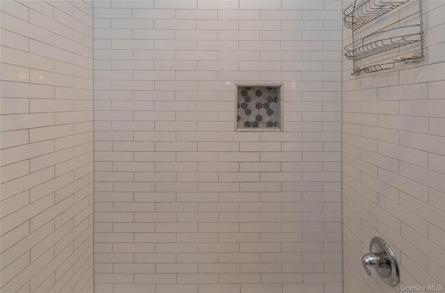 Building Photo - 15 Taylor Ave