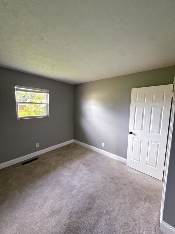 Building Photo - 1386 Faber Ave