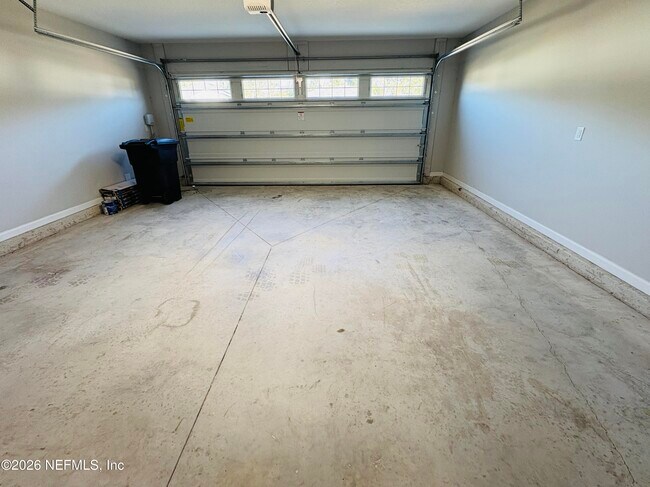 Building Photo - 4468 Civic Wy