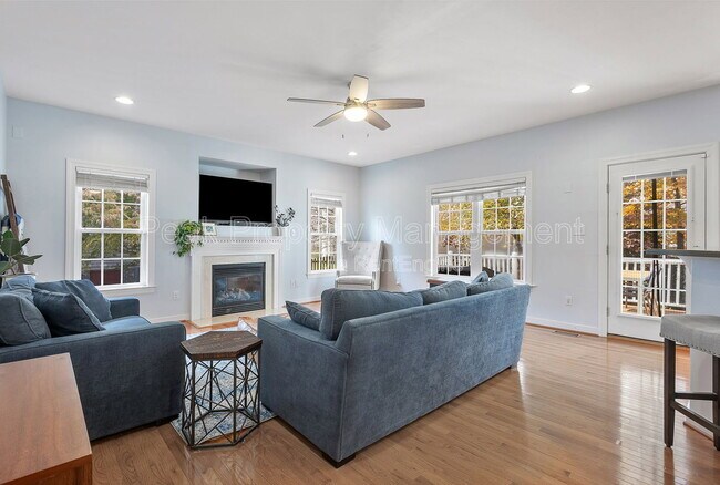 Building Photo - 9069 Brigadier Rd