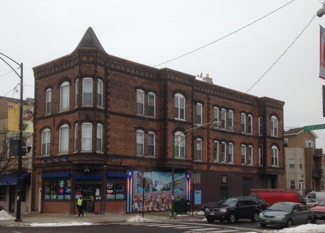 Primary Photo - 2500 W Division St