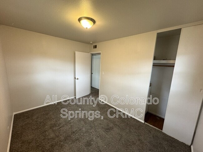 Building Photo - 1316 Harrison Rd