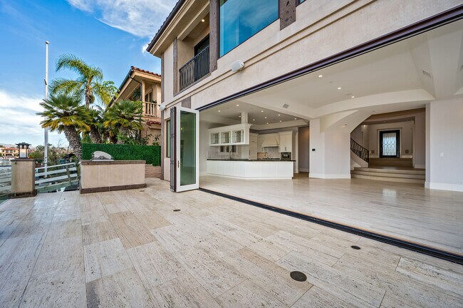 Building Photo - 45 Linda Isle