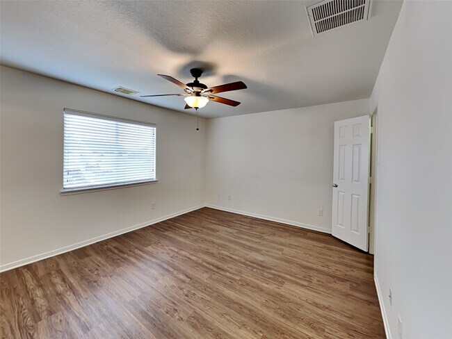 Building Photo - 21806 Grassy Hill Ln