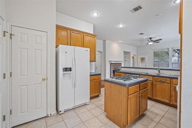 Building Photo - 1804 Montana Sky Dr