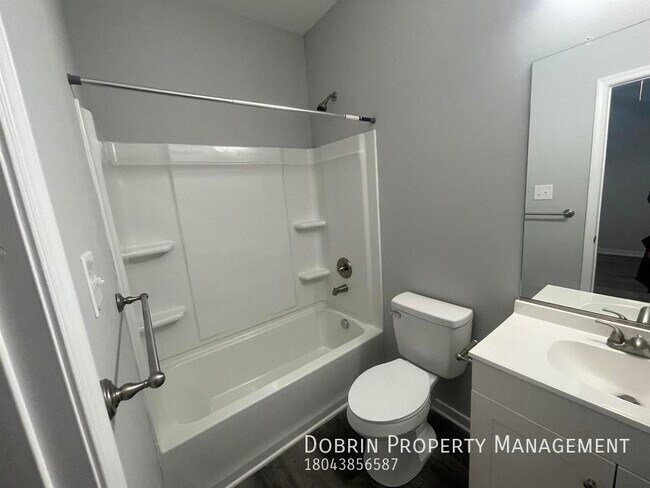 Building Photo - 2053 W Moore St