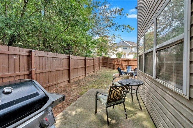 Building Photo - 1543 Springleaf Cove SE