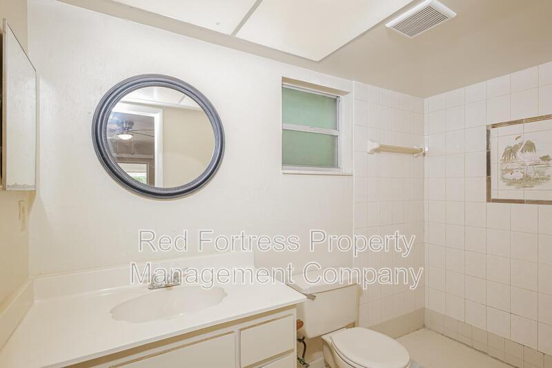 Building Photo - 4706 Mi Casa Ct