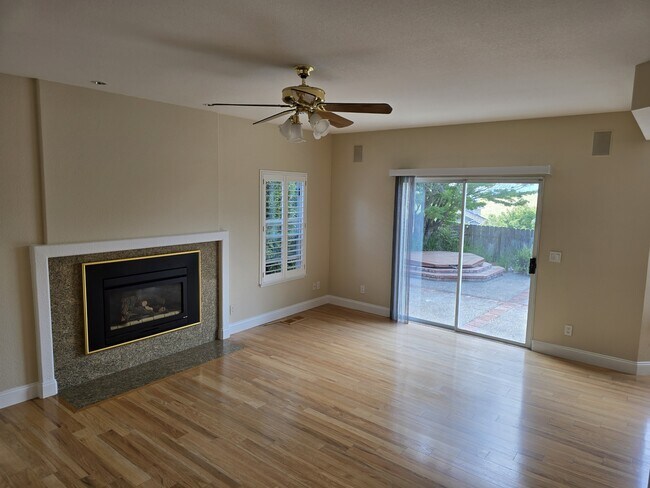 Building Photo - 3121 Sonoma Valley Dr
