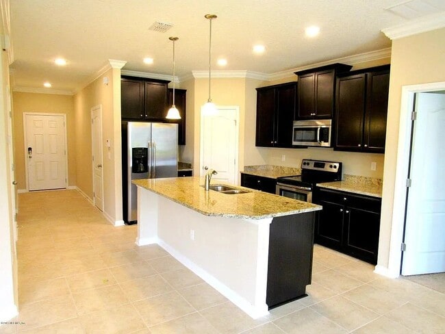 Building Photo - 10129 Bedford Lakes Ct