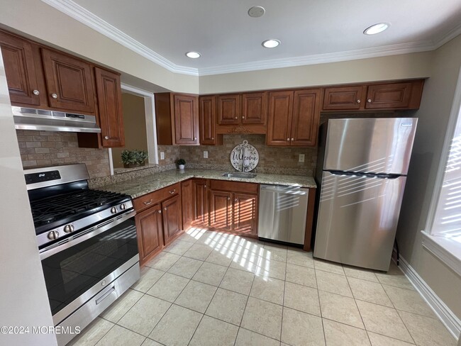 Building Photo - 173 Edinburgh Ct