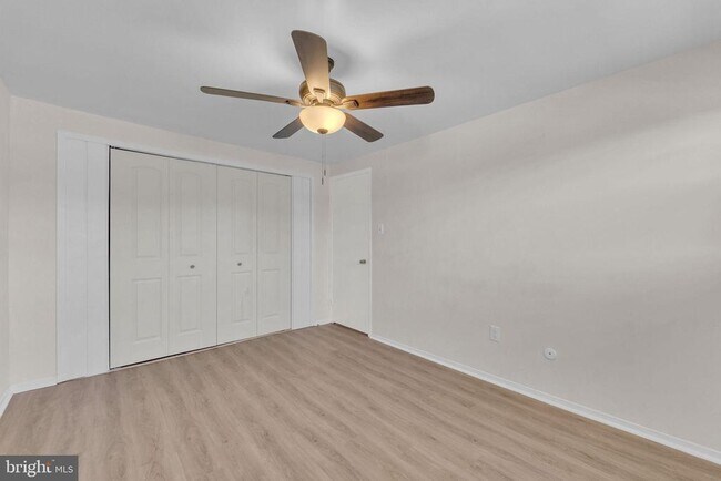 Building Photo - 40 Rittenhouse Dr