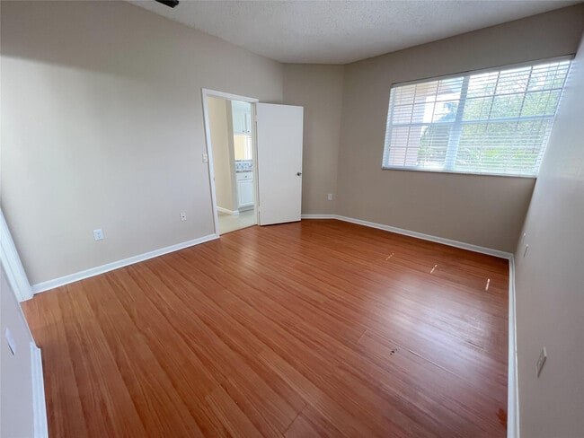 Building Photo - 1881 NW 96th Terrace