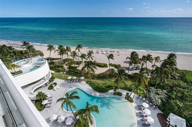 Building Photo - 16901 Collins Ave