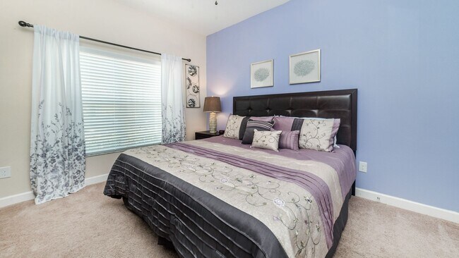 Building Photo - Townhome for Rent