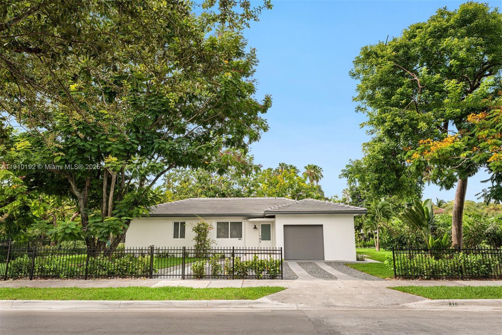 Building Photo - 810 NW 7th St