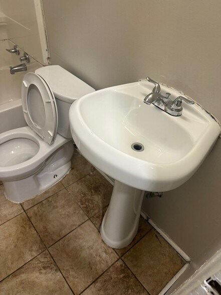 Building Photo - 3212 Texas St