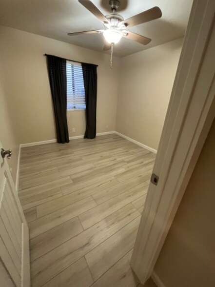 Building Photo - 7023 E 4th St