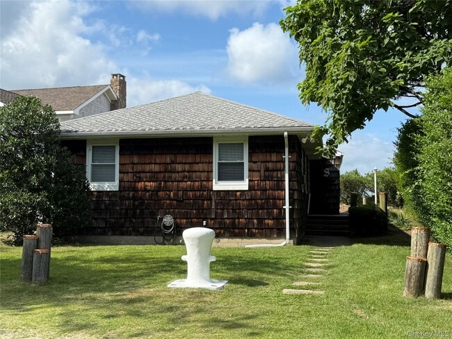 Building Photo - 112 Asharoken Ave